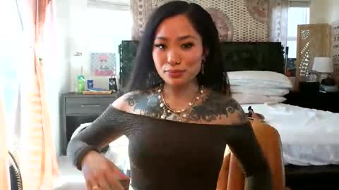 lovelyxmacii online show from 02-12-26, 07:53