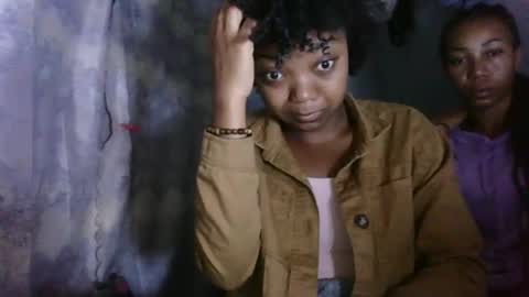 lovemarie08 online show from 04-10-26, 01:55