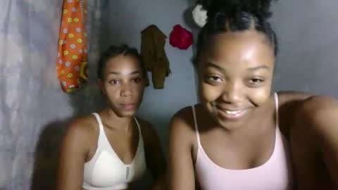 lovemarie08 online show from 04-11-26, 05:17