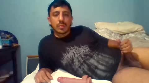 lovemeliketheinternet online show from 10-30-25, 06:26