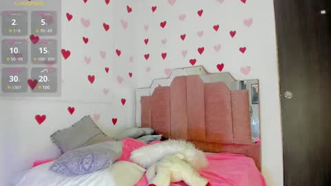 L O V E  online show from 02-19-25, 11:38