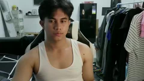 loverboyph04 online show from 02-16-26, 09:49