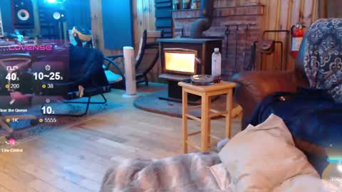 Snapshot of loversinadangeroustime2024 chatting on 01-16-25, 01:27 Drake  Sara online show from 01-16-25, 01:27