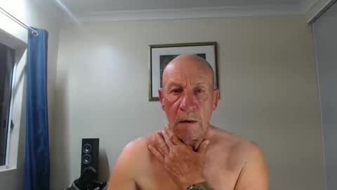 Snapshot of lovesblackazz chatting on 12-26-24, 10:05 Lovesblackazz online show from 12-26-24, 10:05