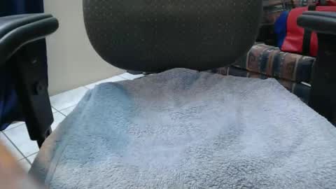 Snapshot of lovesblackazz chatting on 02-05-25, 01:04 Lovesblackazz online show from 02-05-25, 01:04