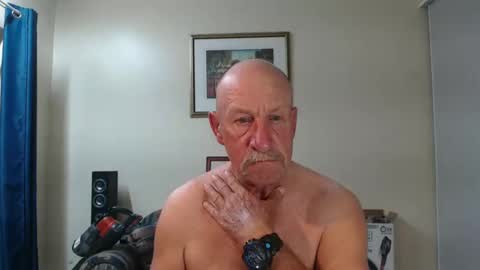 Snapshot of lovesblackazz chatting on 02-28-25, 10:41 Lovesblackazz online show from 02-28-25, 10:41