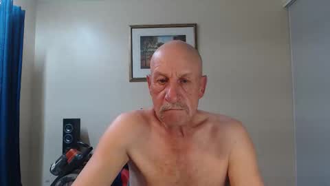 Snapshot of lovesblackazz chatting on 09-21-25, 05:09 Lovesblackazz online show from 09-21-25, 05:09