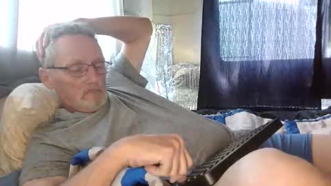 Snapshot of lovesex6565 chatting on 05-29-26, 10:30 just here to have fun and cum online show from 05-29-26, 10:30