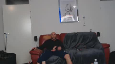 Lovetlick online show from 12-15-25, 06:50