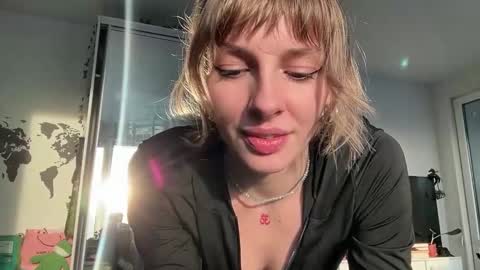 lovesstation online show from 02-21-26, 01:56