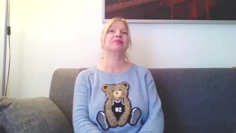 Snapshot of lovestar544963 chatting on 12-10-24, 02:06 Marlyn online show from 12-10-24, 02:06