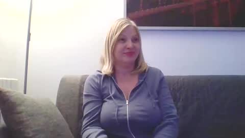 Snapshot of lovestar544963 chatting on 01-08-25, 12:28 Marlyn online show from 01-08-25, 12:28