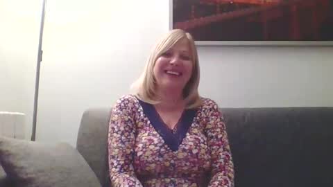 Snapshot of lovestar544963 chatting on 01-10-25, 05:56 Marlyn online show from 01-10-25, 05:56