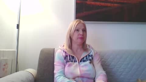 Marlyn online show from 02-14-26, 02:36