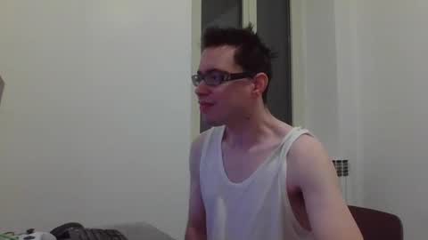 Snapshot of lovethepussy1988 chatting on 01-11-25, 10:40 db online show from 01-11-25, 10:40