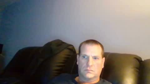 Snapshot of lovetocum37 chatting on 02-05-25, 04:37 lovetocum37 online show from 02-05-25, 04:37