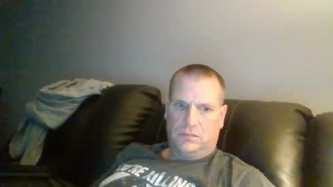 Snapshot of lovetocum37 chatting on 03-06-25, 03:57 lovetocum37 online show from 03-06-25, 03:57