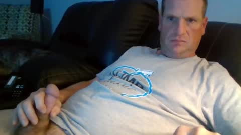 Snapshot of lovetocum37 chatting on 09-11-25, 03:06 lovetocum37 online show from 09-11-25, 03:06