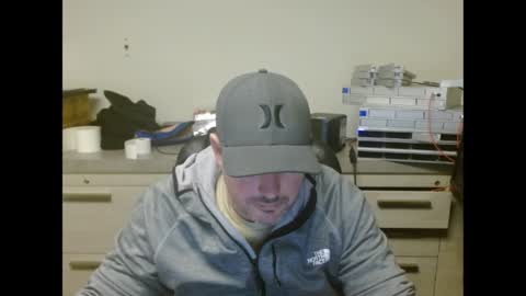 Love2Game online show from 04-20-26, 05:48