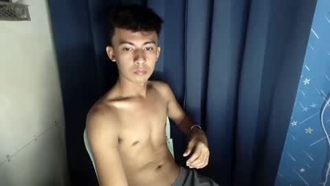 Snapshot of lovetosuckxox chatting on 02-13-25, 11:17 lovetosuckxox online show from 02-13-25, 11:17