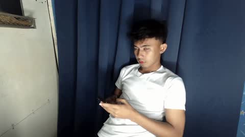 Snapshot of lovetosuckxox chatting on 02-16-25, 12:43 lovetosuckxox online show from 02-16-25, 12:43