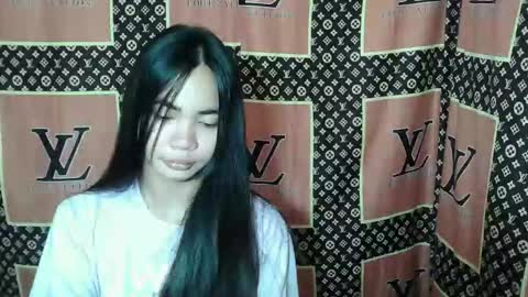 loving_rhean online show from 11-28-25, 10:45