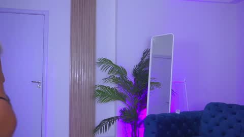 Nora online show from 01-05-25, 04:47