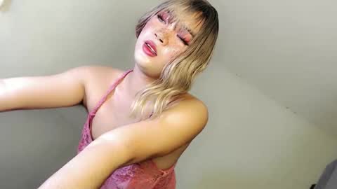 Snapshot of lovingmonaru969 chatting on 02-17-26, 02:57 Lovingmonaru969 online show from 02-17-26, 02:57