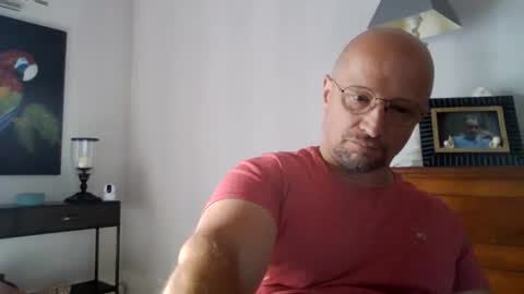 Snapshot of lrda49 chatting on 07-31-26, 07:08 Espigle online show from 07-31-26, 07:08