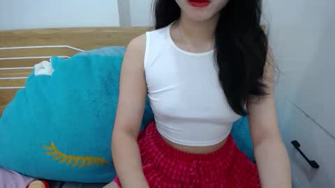 Mina online show from 09-11-25, 01:06