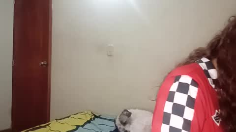 Snapshot of luanapowerful chatting on 02-06-25, 12:00 luanapowerful online show from 02-06-25, 12:00