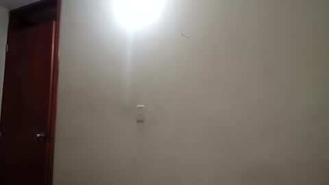 Snapshot of luanapowerful chatting on 02-22-25, 12:27 luanapowerful online show from 02-22-25, 12:27