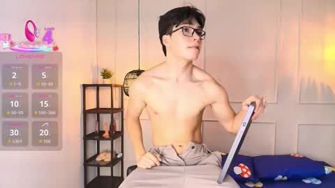 Snapshot of luandy_ chatting on 11-24-25, 07:35 lUAN online show from 11-24-25, 07:35