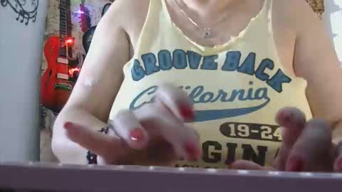 luanna837 online show from 04-19-26, 02:00