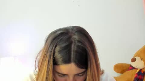 luara__01__lecat_1 online show from 10-26-25, 02:28