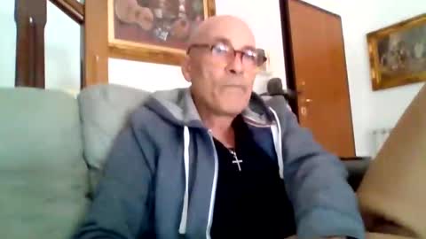 luca105 online show from 01-16-25, 11:04