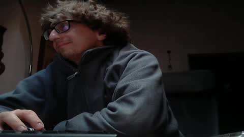 Snapshot of luca78_78 chatting on 01-06-26, 01:26 luca78 online show from 01-06-26, 01:26