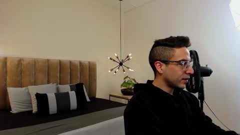 luca_morettii online show from 10-01-25, 12:11