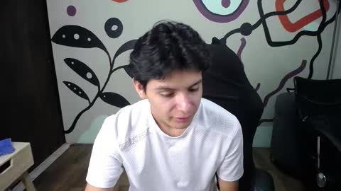 Snapshot of luca_vega chatting on 10-14-25, 12:50 luca online show from 10-14-25, 12:50