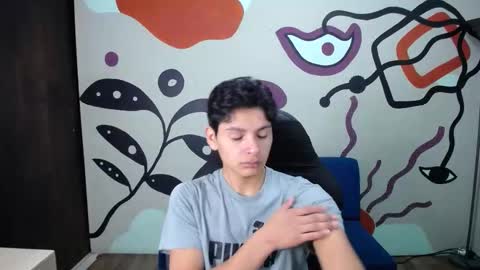 Snapshot of luca_vega chatting on 10-27-25, 12:42 luca online show from 10-27-25, 12:42