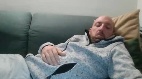 Snapshot of lucabeech88 chatting on 10-05-25, 07:07 Luca online show from 10-05-25, 07:07