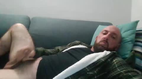 Snapshot of lucabeech88 chatting on 10-19-25, 08:53 Luca online show from 10-19-25, 08:53