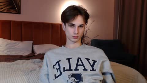 lucacharm online show from 02-09-25, 12:06