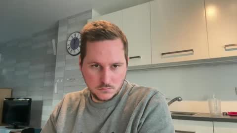 Snapshot of lucas1996_ chatting on 01-02-25, 01:51 Lucas online show from 01-02-25, 01:51