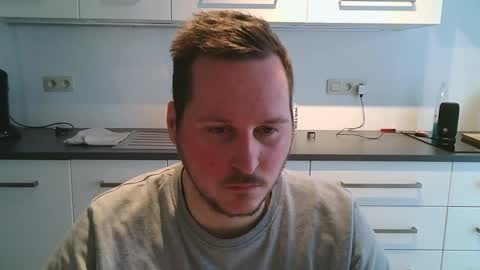 Snapshot of lucas1996_ chatting on 02-04-25, 09:49 Lucas online show from 02-04-25, 09:49