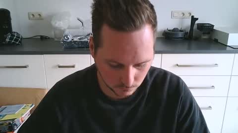 Snapshot of lucas1996_ chatting on 09-18-25, 01:13 Lucas online show from 09-18-25, 01:13