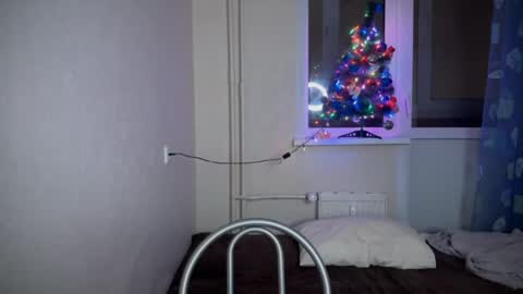 Snapshot of lucas_dany chatting on 12-19-24, 10:32 Lucas Gill online show from 12-19-24, 10:32