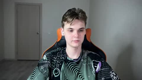 Snapshot of lucas_dany chatting on 12-30-24, 11:17 Lucas Gill online show from 12-30-24, 11:17