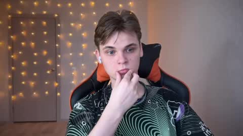 Snapshot of lucas_dany chatting on 01-10-25, 05:37 Lucas Gill online show from 01-10-25, 05:37