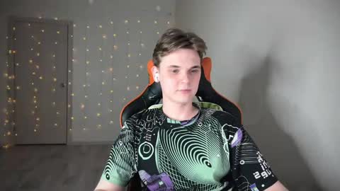 Snapshot of lucas_dany chatting on 01-14-25, 11:58 Lucas Gill online show from 01-14-25, 11:58